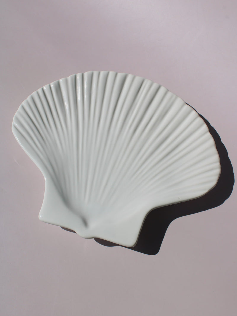 Calista Ceramic Shell Plate in white scallop shell shape with ribbed fan texture, handmade ceramic trinket plate