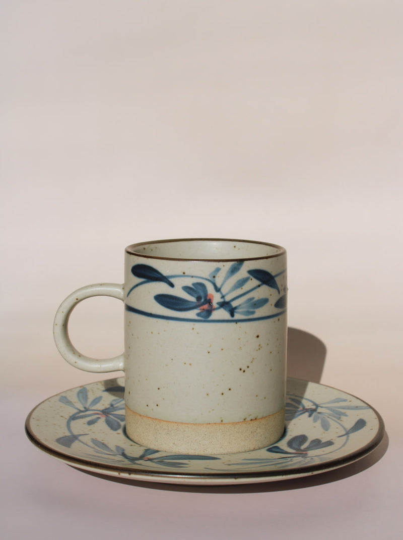 Conjunto de xícara e pires Ivy