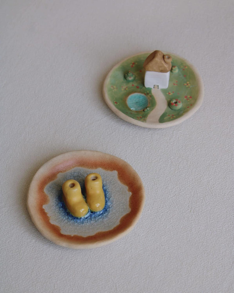 Yellow Boots Incense Holder