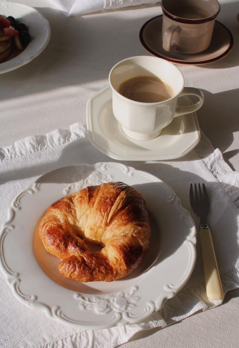 Isla Cup and Saucer Set