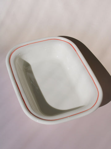 Piatto profondo di alghe Nori