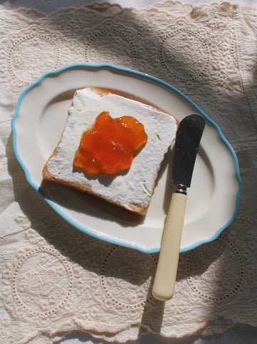 Delphine Scalloped Plate
