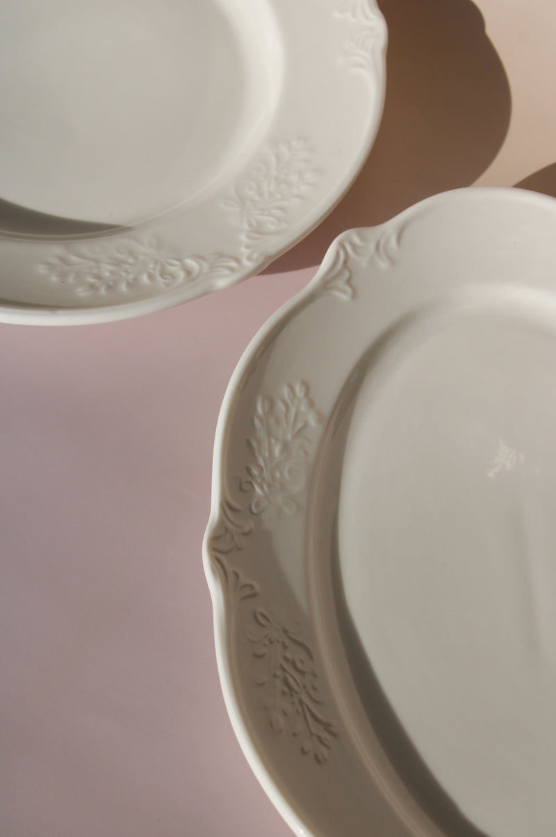 Piatto ovale a rosetta