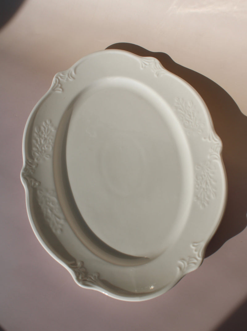 Piatto ovale a rosetta
