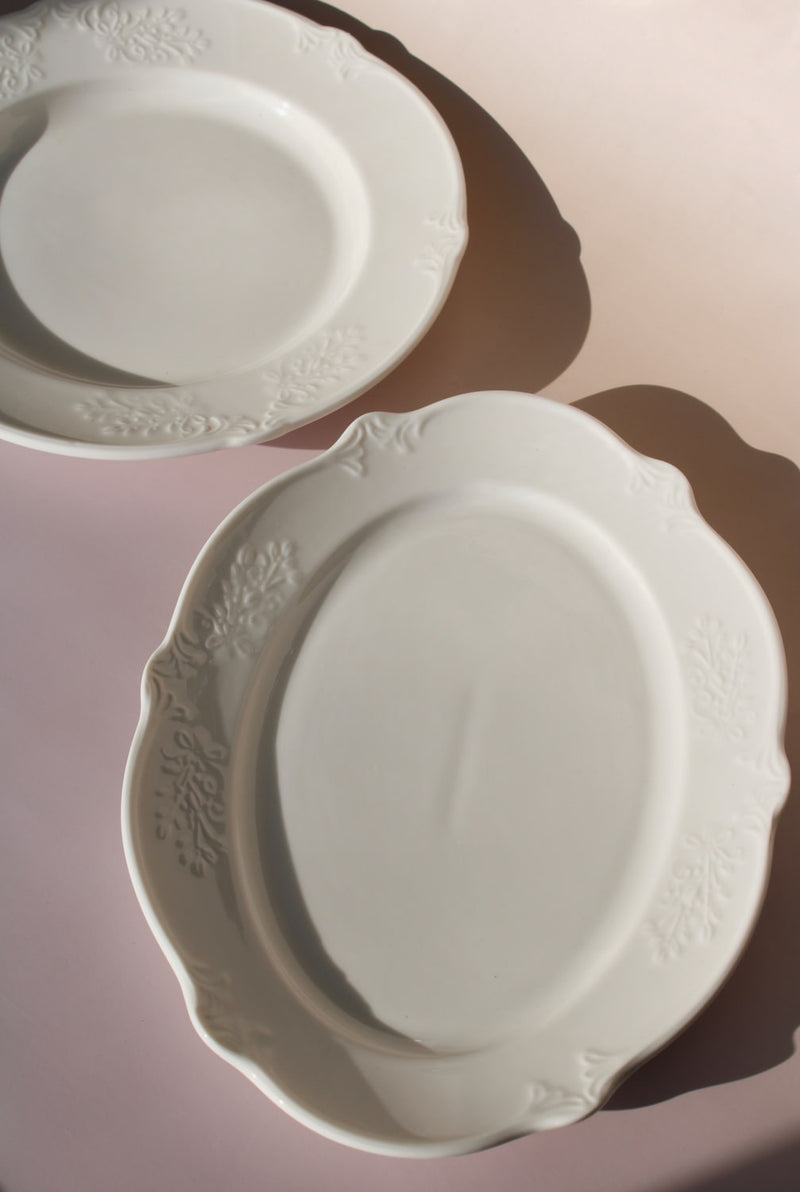 Piatto ovale a rosetta