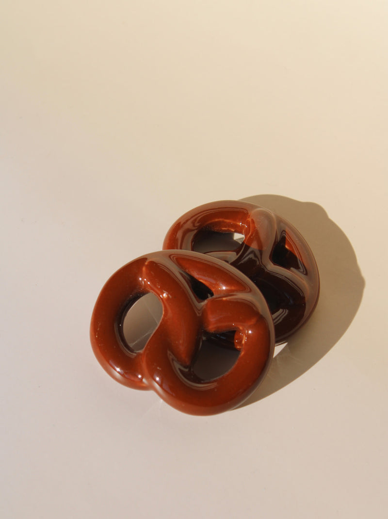 Pretzel Chopstick Rest Set