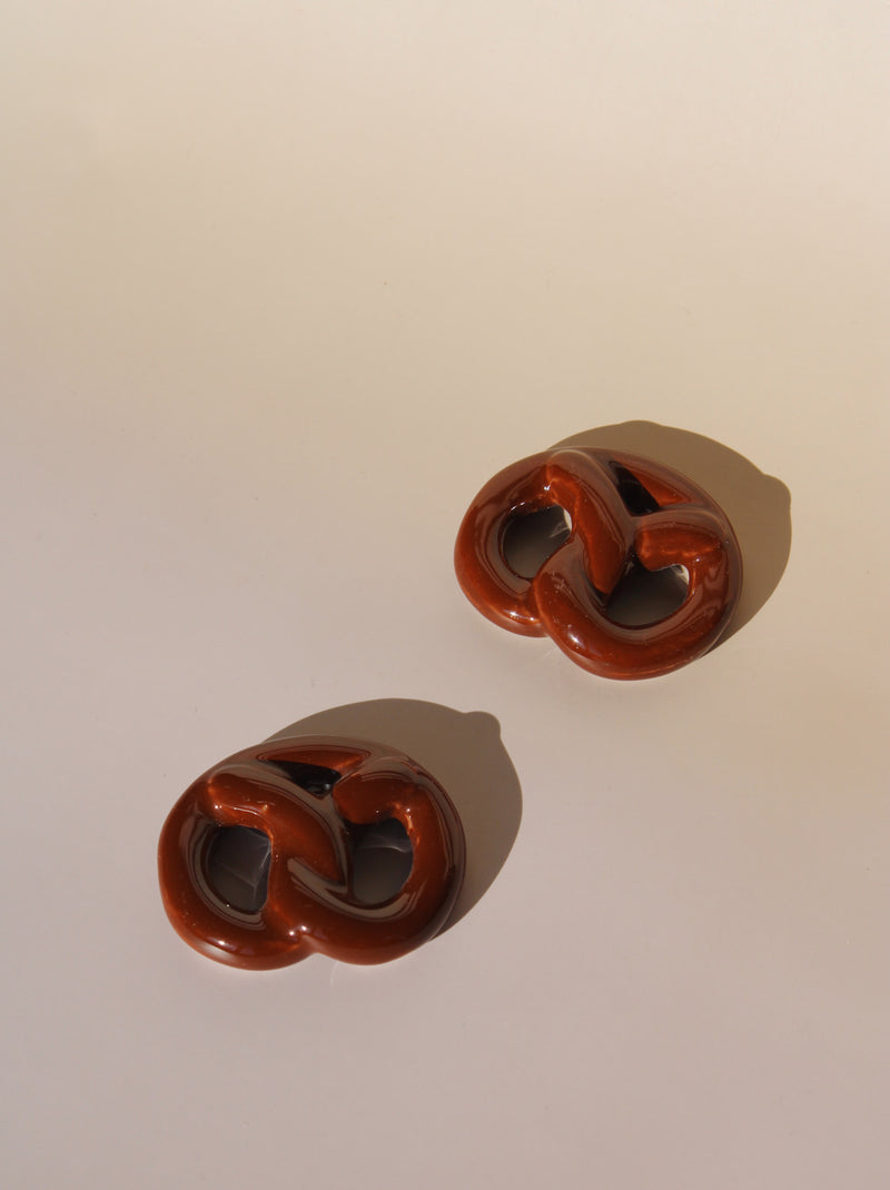 Pretzel Chopstick Rest Set