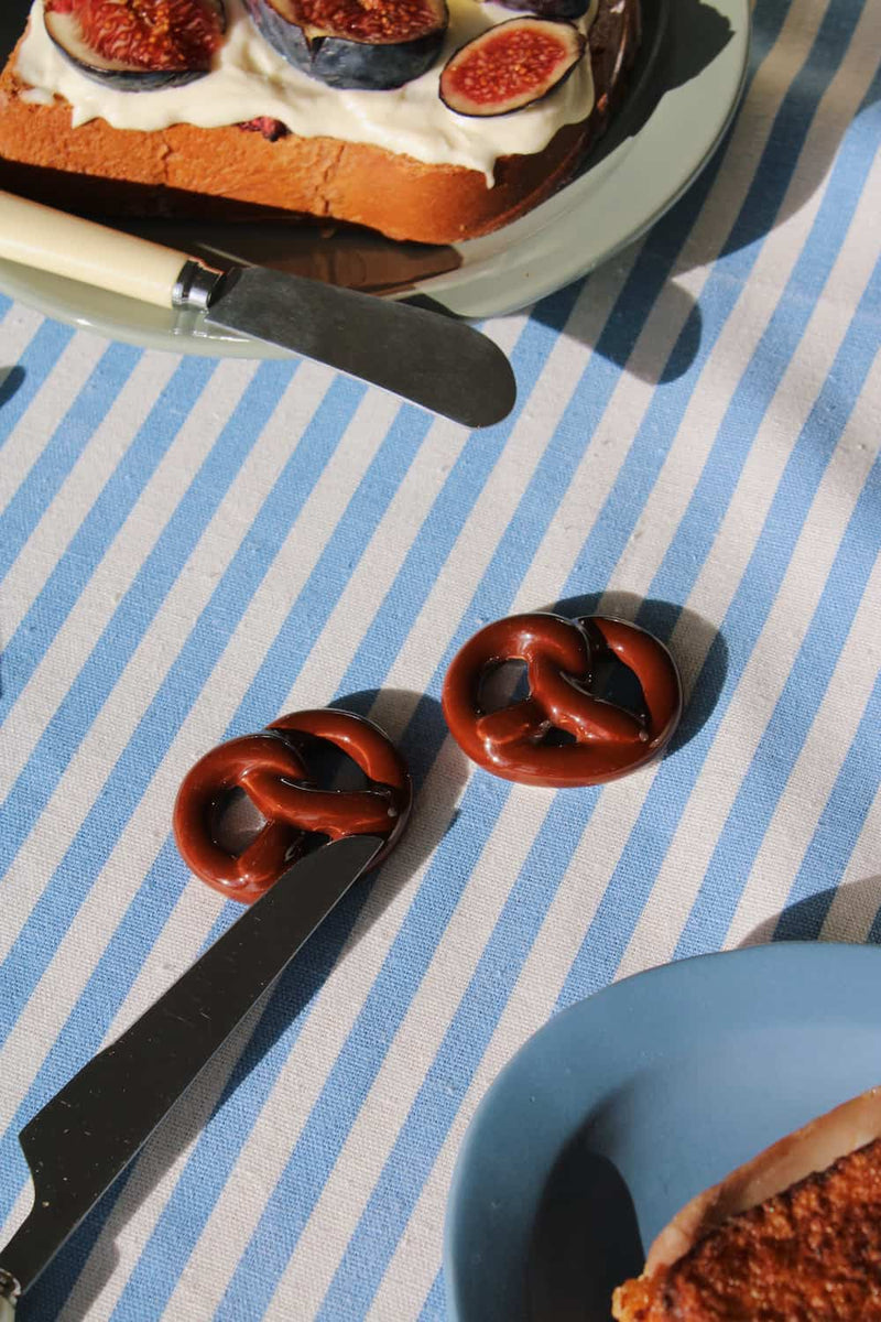 Pretzel Chopstick Rest Set