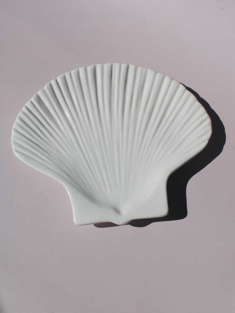Calista Ceramic Shell Plate in white scallop shell shape with ribbed fan texture, handmade ceramic trinket plate
