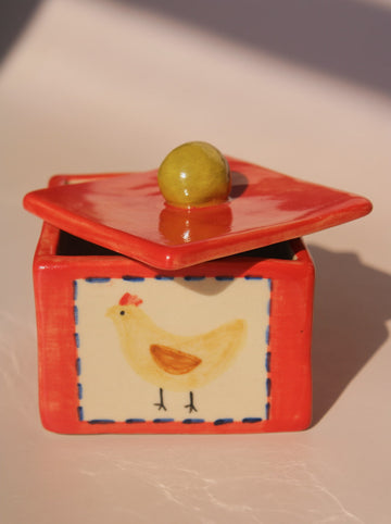 Henley ceramic trinket box by Shannon O’Callaghan handmade jewelry box with chicken illustration